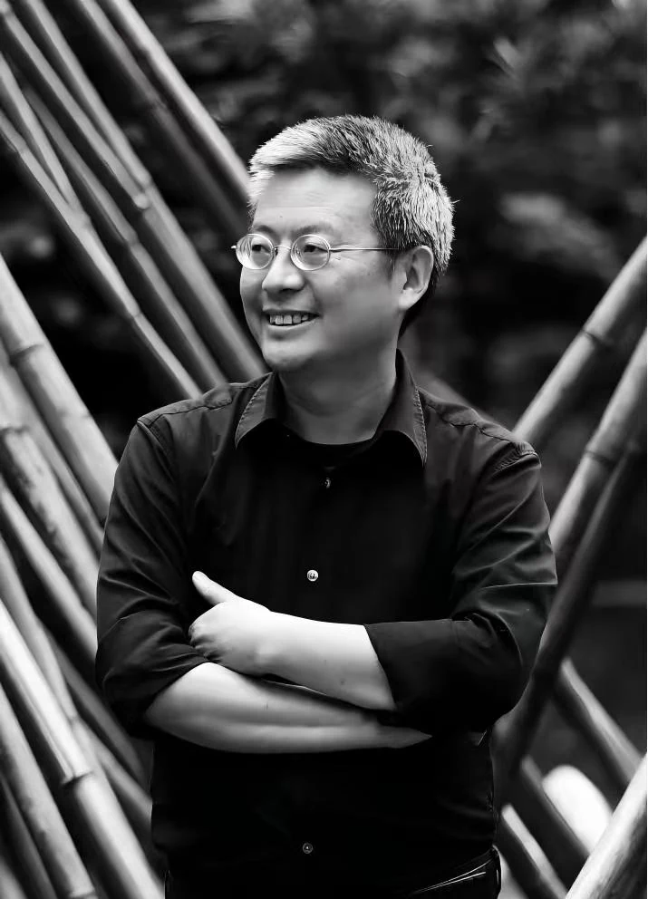 Black and white portrait of Weibing Liu